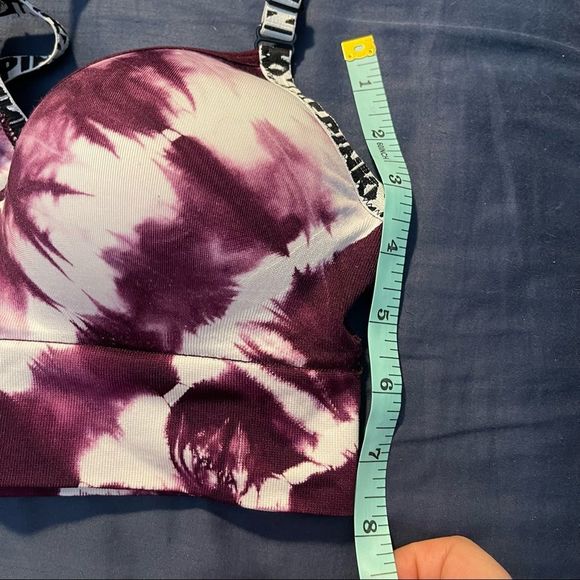 ✨VS Pink Small Tie Dye Wireless Lightly Lined Sports Bra✨ - Picture 7 of 8
